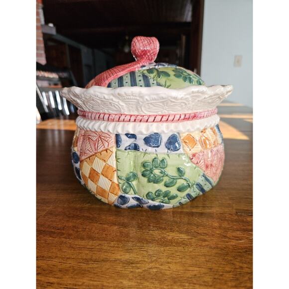 Christmas Patchwork Quilt Tureen Covered Serving Dish Bowl Holiday Decor - Picture 2 of 5